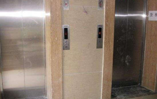 小区进行电梯装饰小心步入几个误区